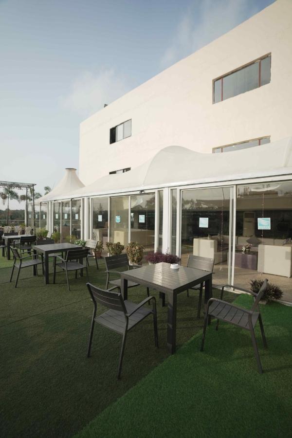 Pal Heights 4*