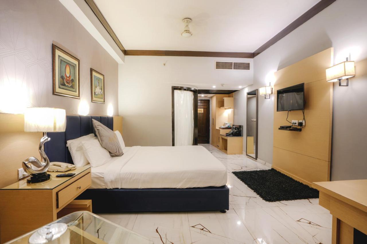 Pal Heights 4*